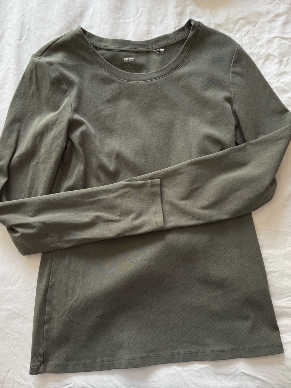 Uniqlo Women’s Basic Long Sleeve Crewneck Tee - Olive Green